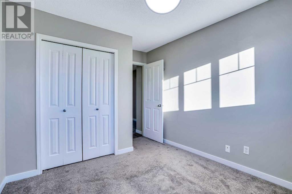 Single Family House for Sale in  Saddlebrook Point NE Saddle Ridge Calgary 