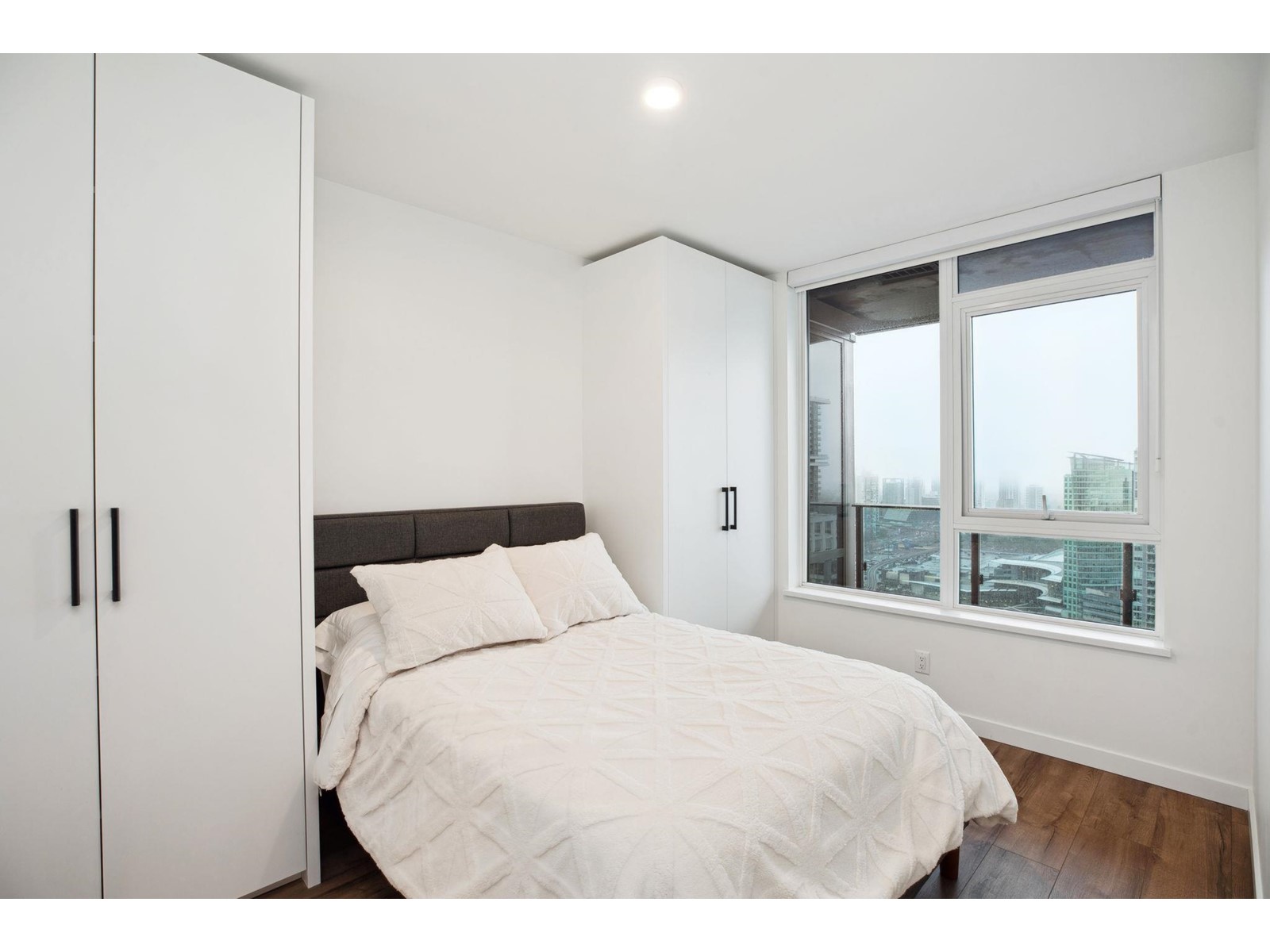 3609 10448 UNIVERSITY DRIVE, Surrey