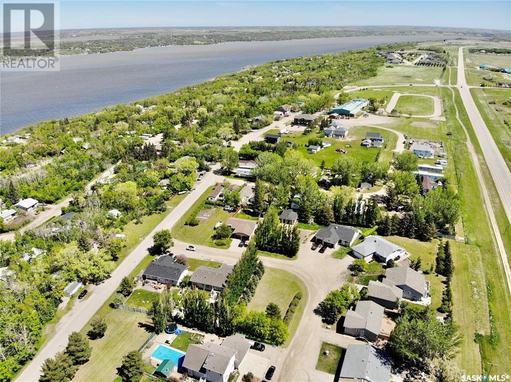 Photo 10 of 114 Butler Drive, Regina Beach SK