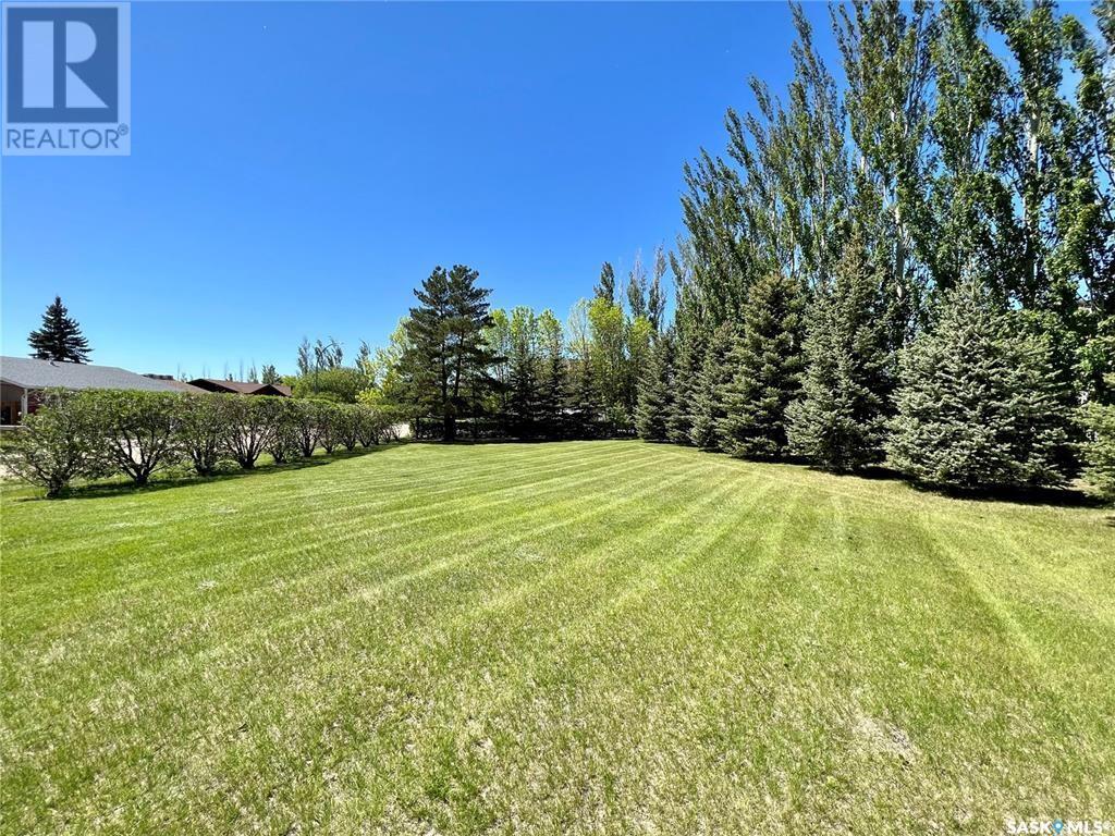 Photo 3 of 114 Butler Drive, Regina Beach SK