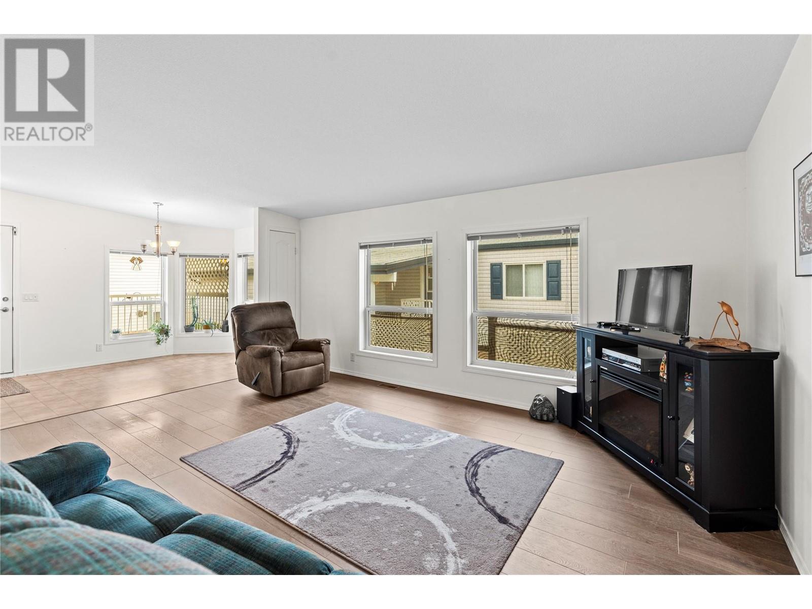 85 6688 Tronson Road, Vernon