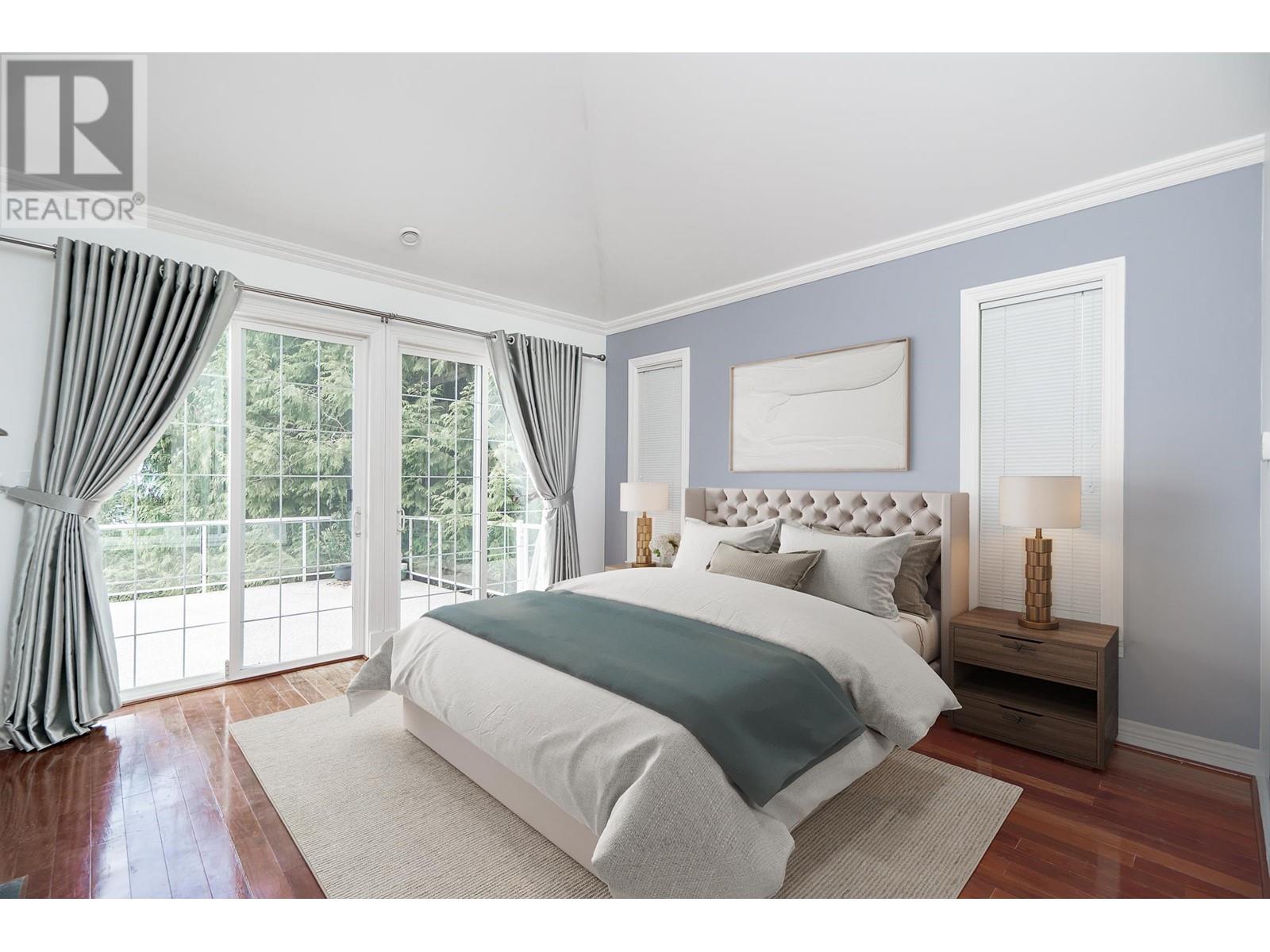 241 BAYVIEW ROAD, Lions Bay