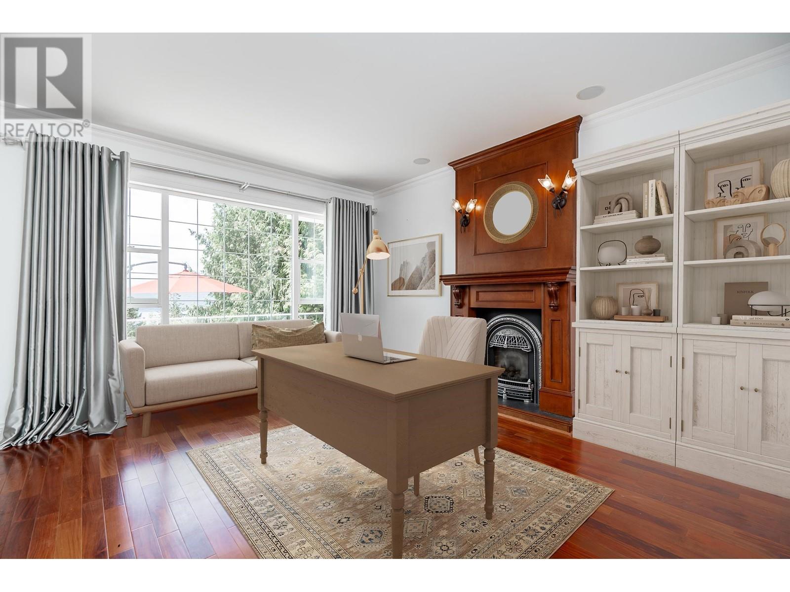241 BAYVIEW ROAD, Lions Bay