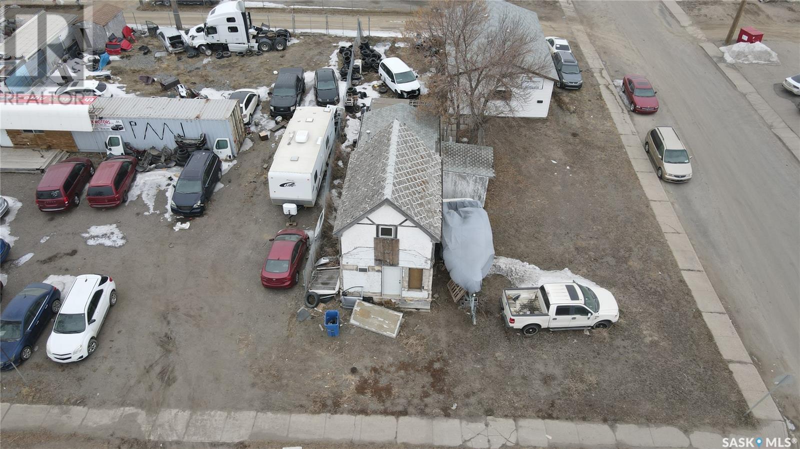 Photo 2 of 602 606 Dewdney Avenue, Regina SK
