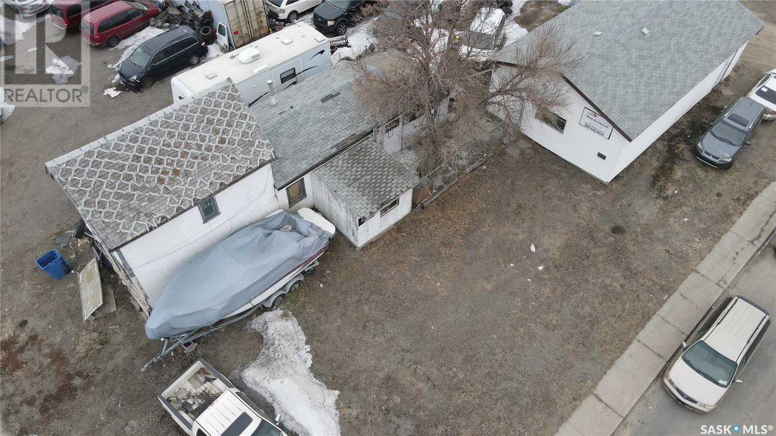 Photo 9 of 602 606 Dewdney Avenue, Regina SK