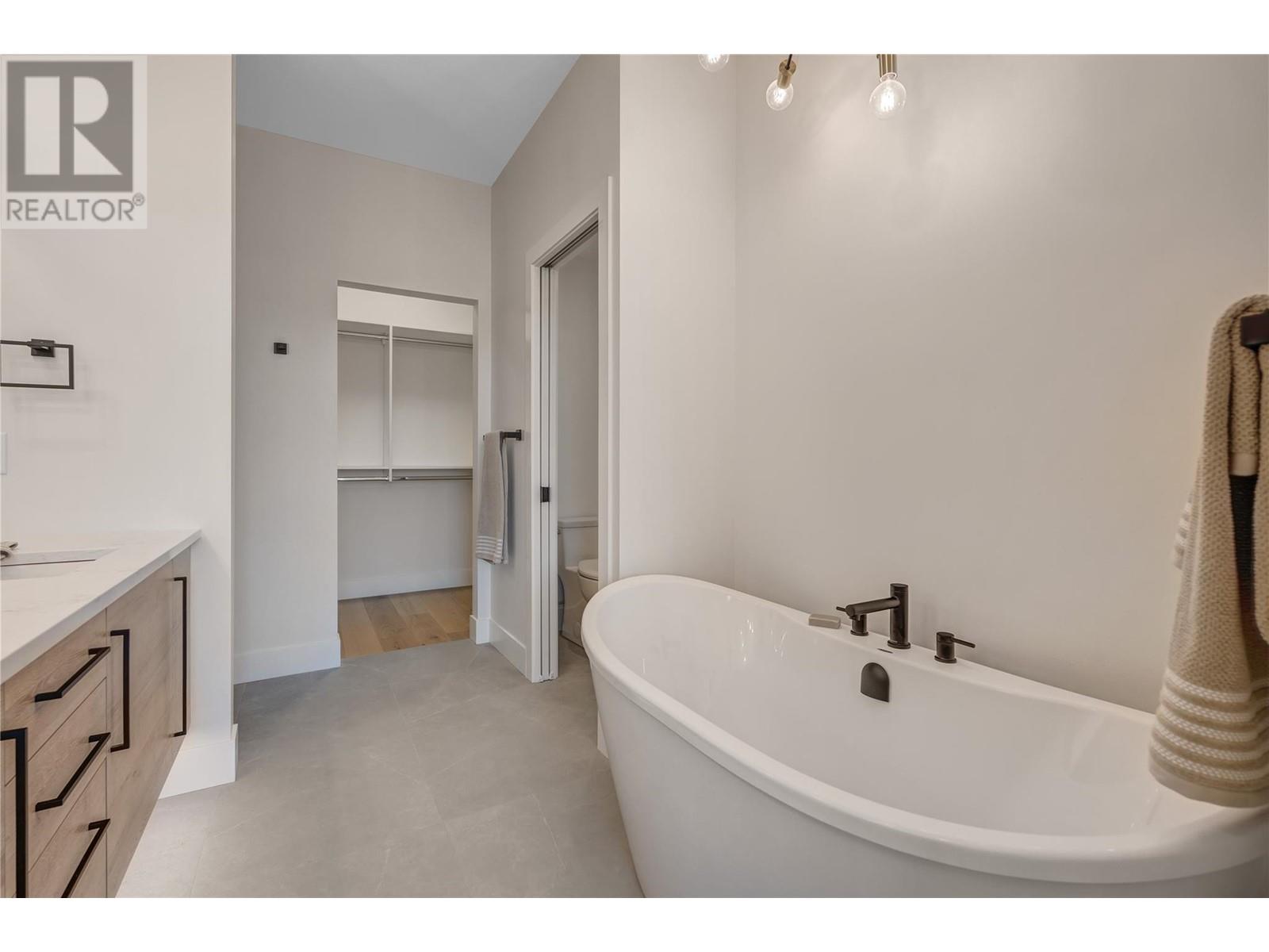 1157 Elk Street, Penticton