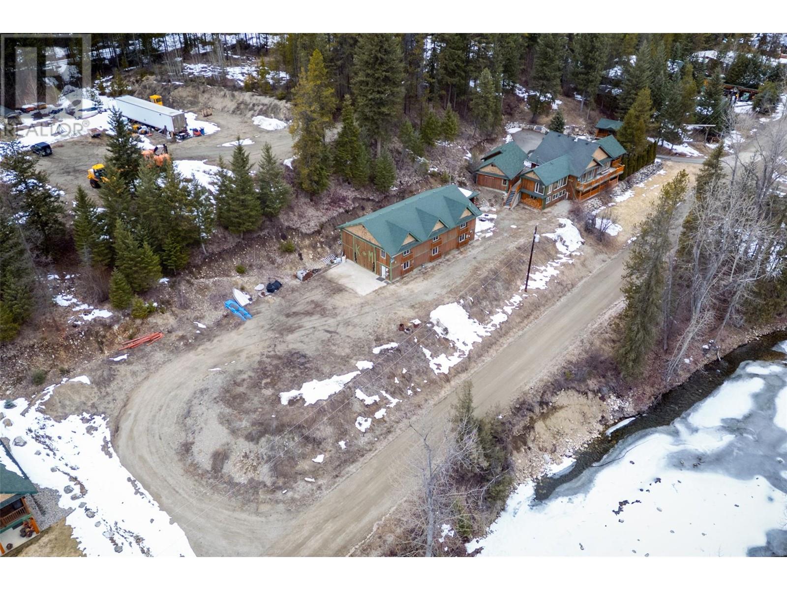 95 & 105 Dale Avenue, Carmi