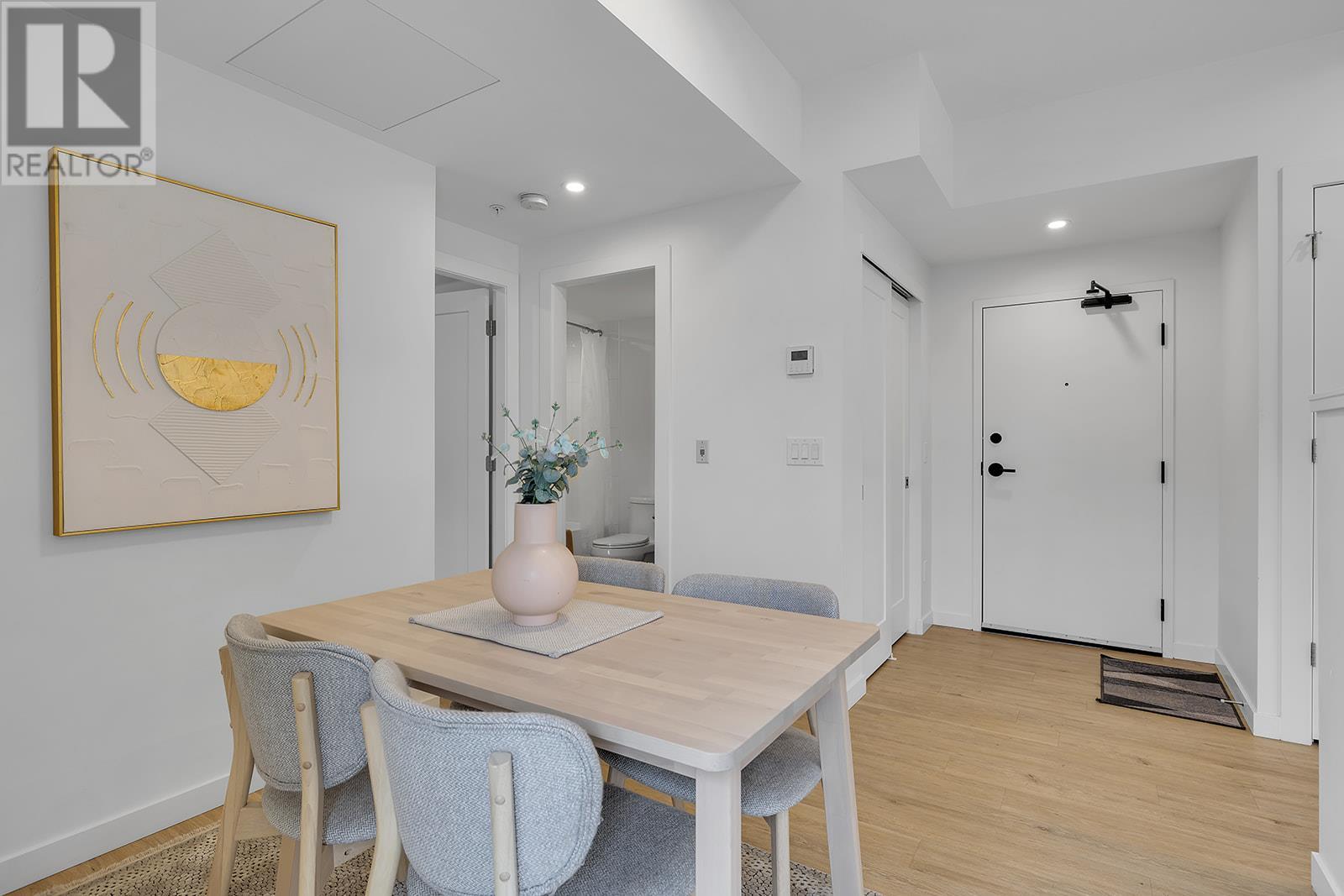 201 417 Cedar Avenue, Kelowna