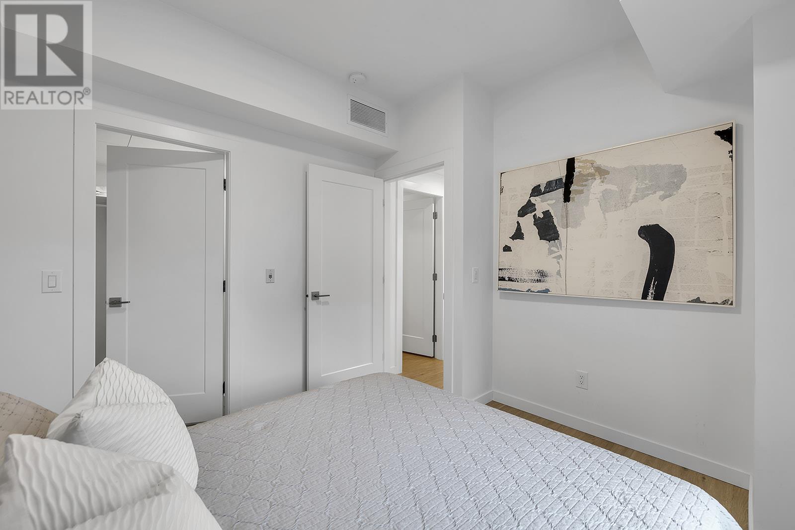 201 417 Cedar Avenue, Kelowna