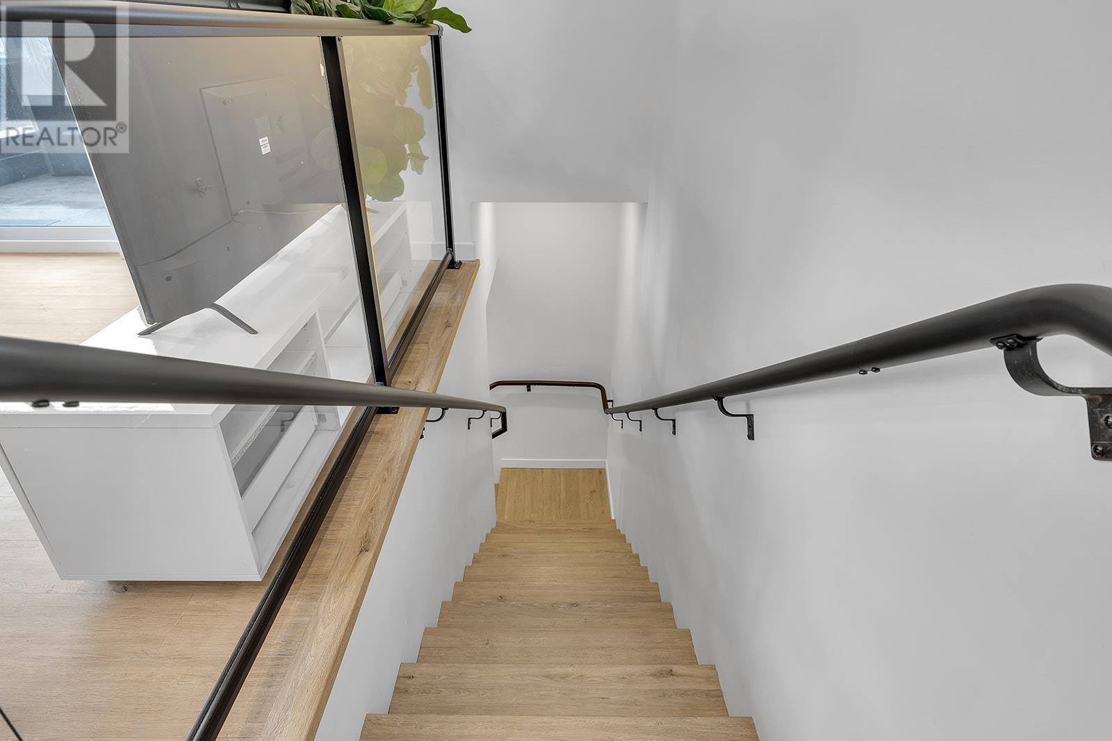 201 417 Cedar Avenue, Kelowna