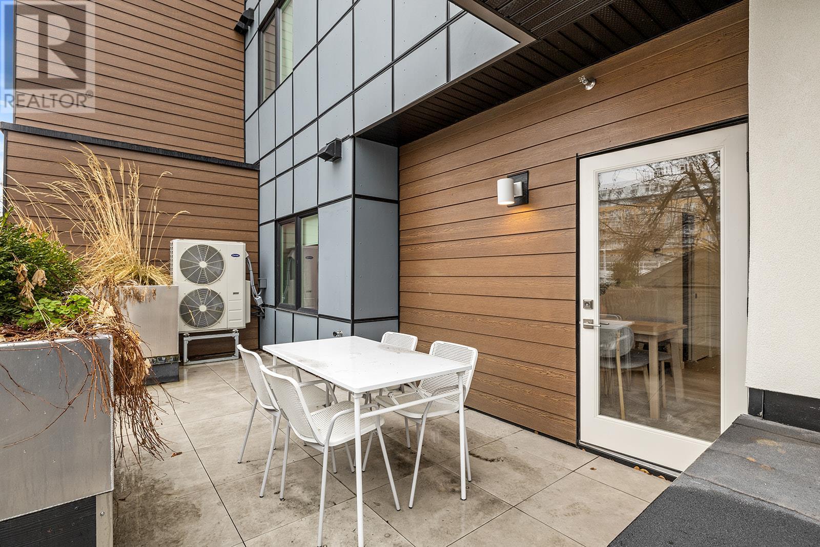 201 417 Cedar Avenue, Kelowna