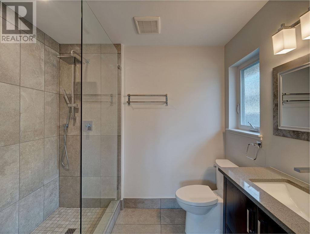 5652 ANDRES ROAD, Sechelt