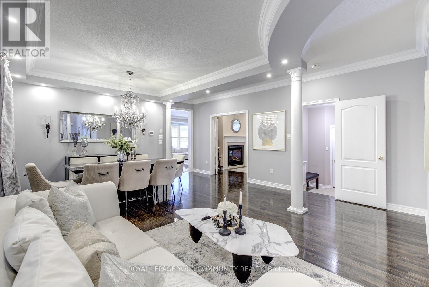 Single Family House for Sale in  CHAYNA CRESCENT Vaughan (Patterson) 