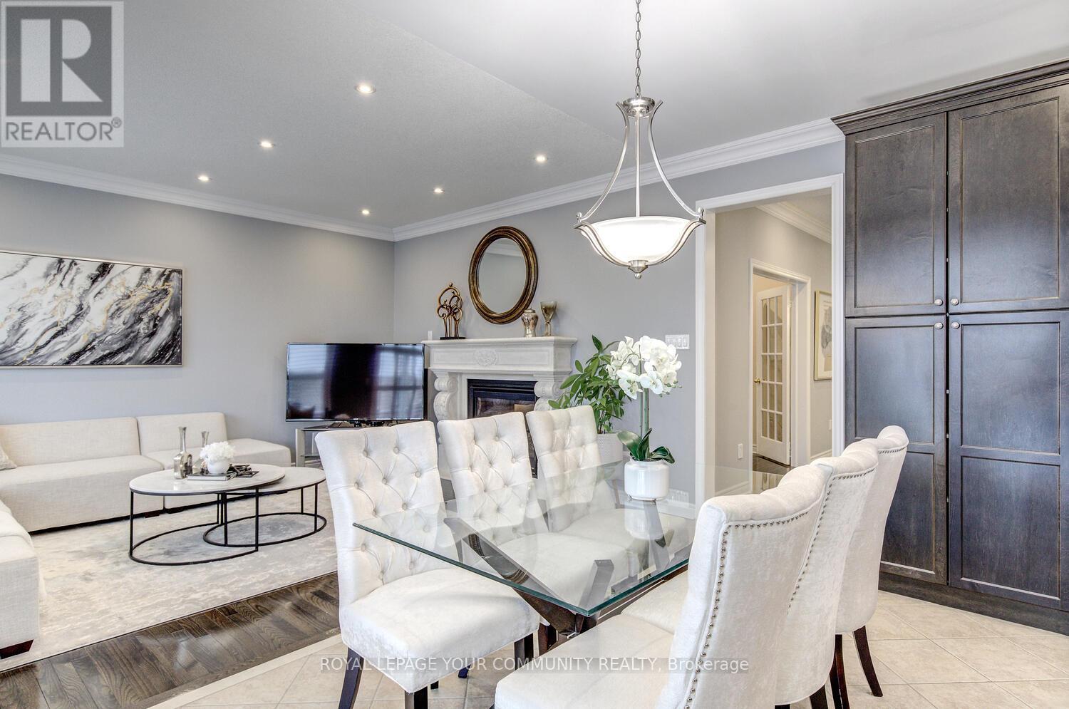 Single Family House for Sale in  CHAYNA CRESCENT Vaughan (Patterson) 