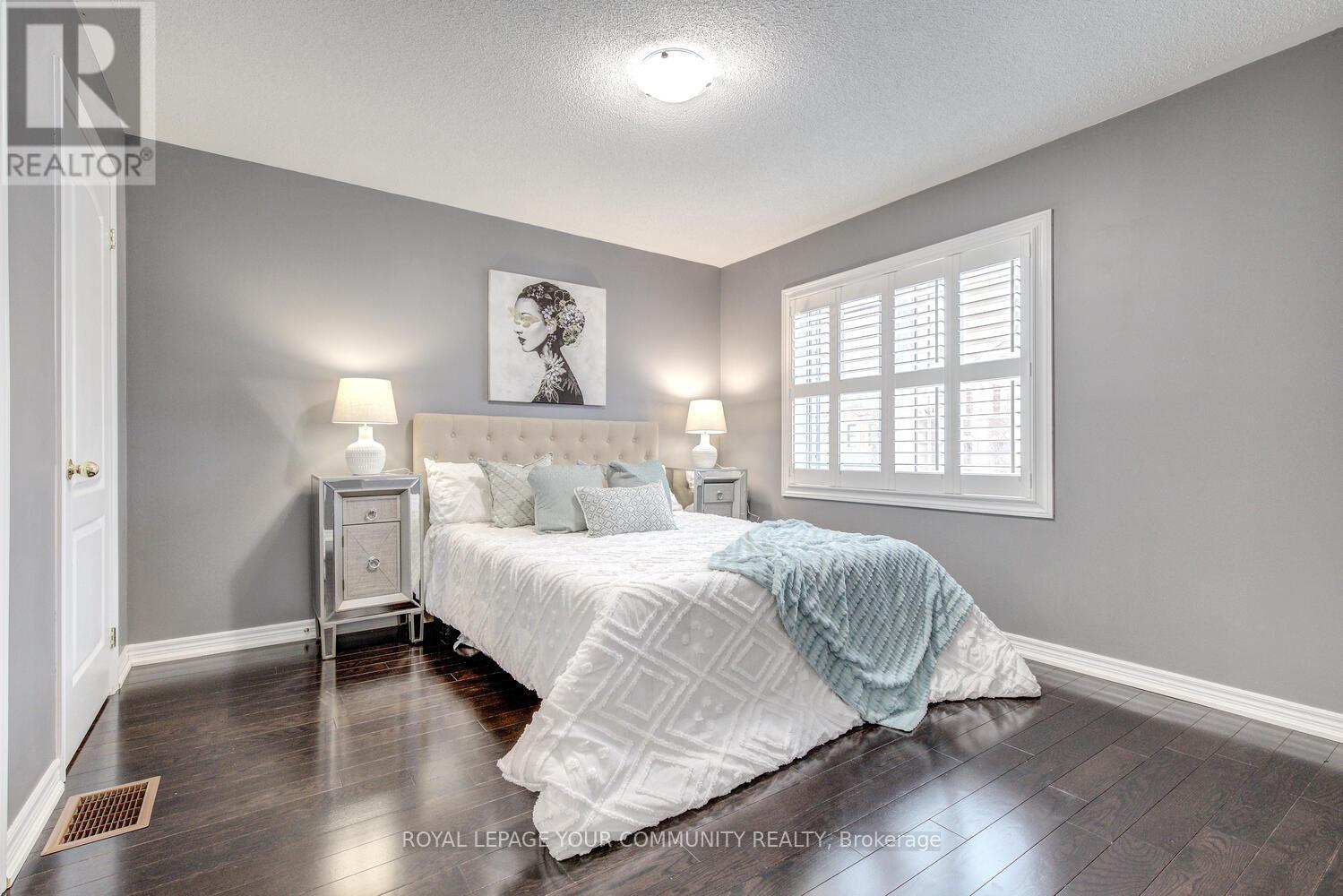 Single Family House for Sale in  CHAYNA CRESCENT Vaughan (Patterson) 