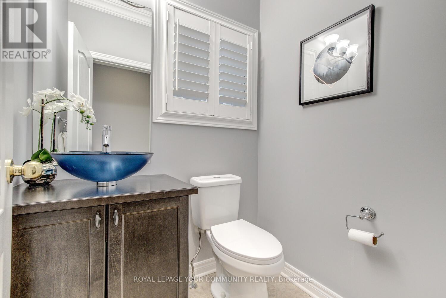 Single Family House for Sale in  CHAYNA CRESCENT Vaughan (Patterson) 