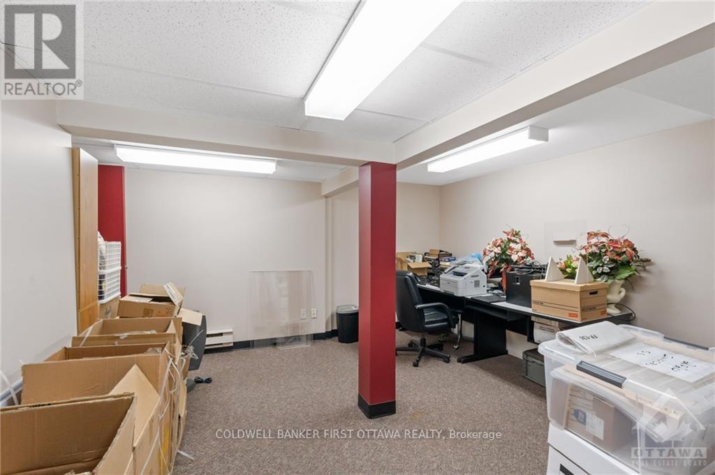 Photo 30 of 1 752 Somerset Street W, Ottawa ON
