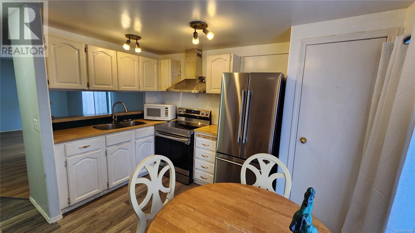 4 882 wembley Rd, Parksville real estate listing 993415