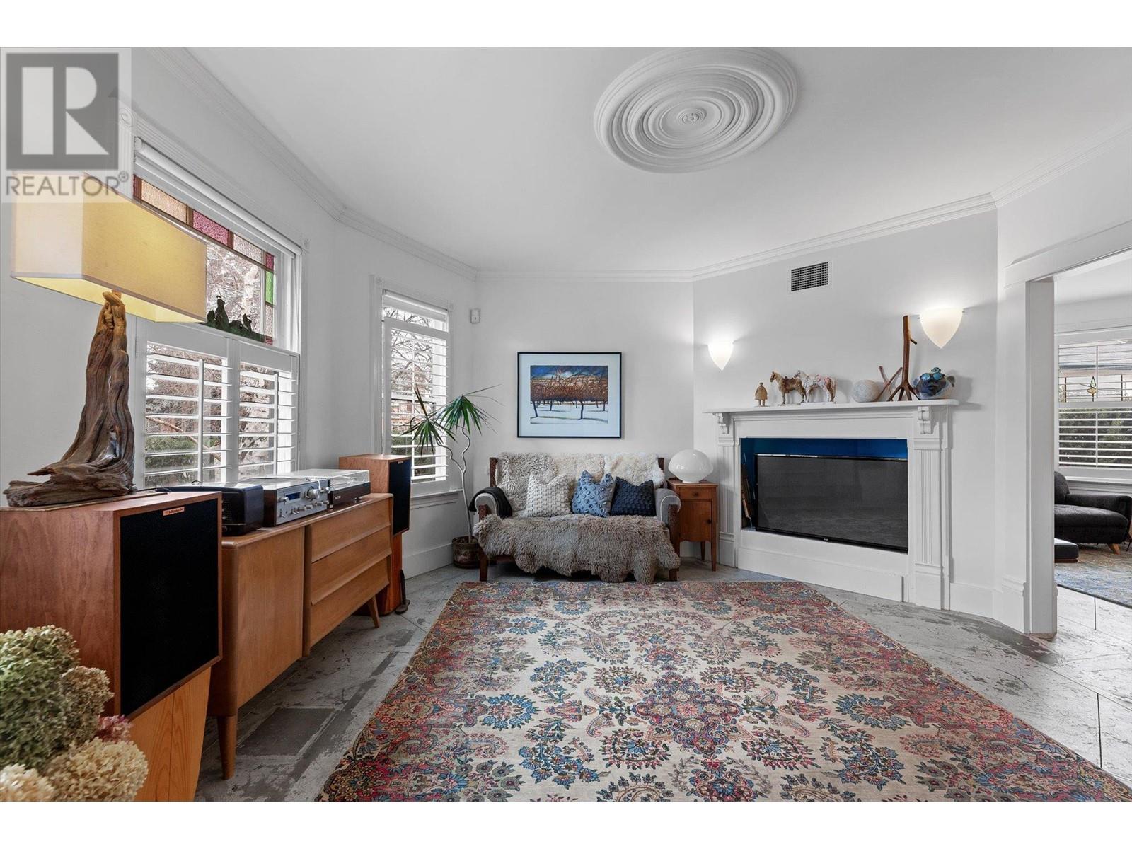  770 Bernard Avenue, Kelowna