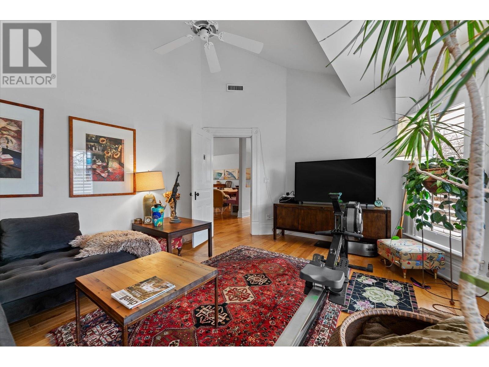  770 Bernard Avenue, Kelowna