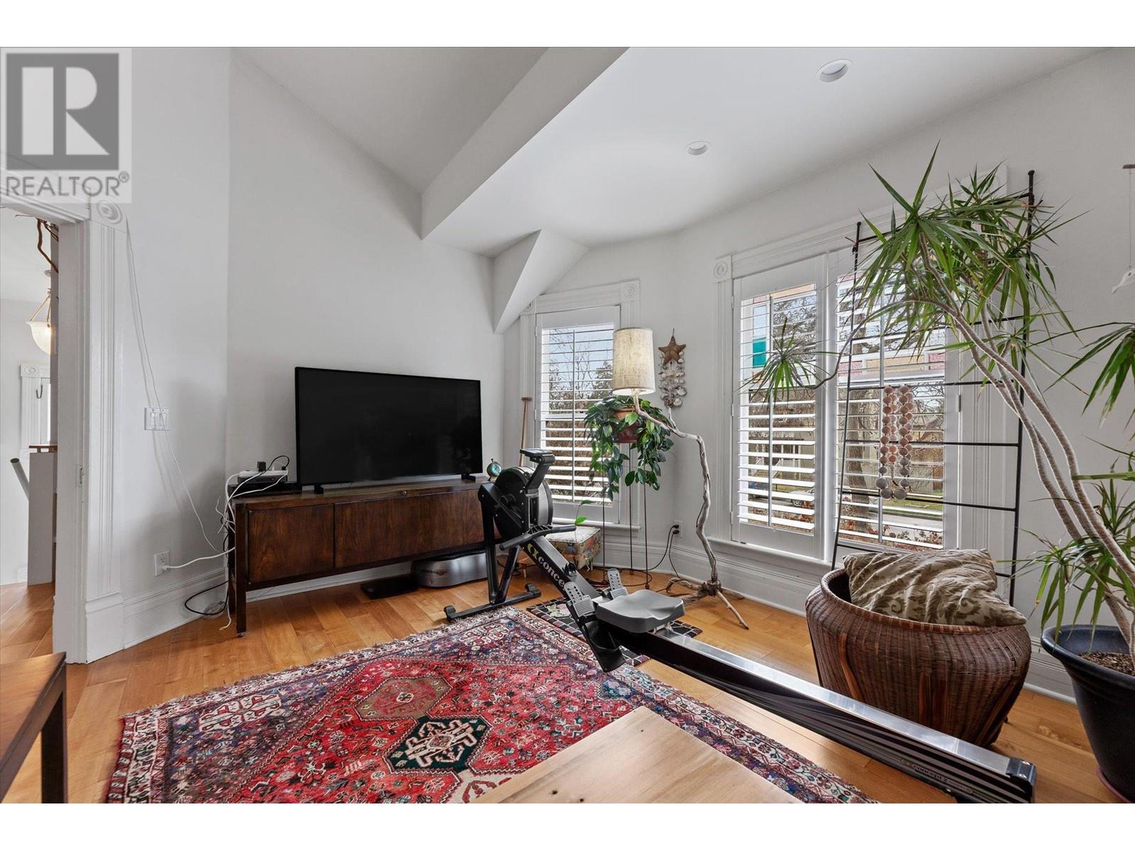  770 Bernard Avenue, Kelowna