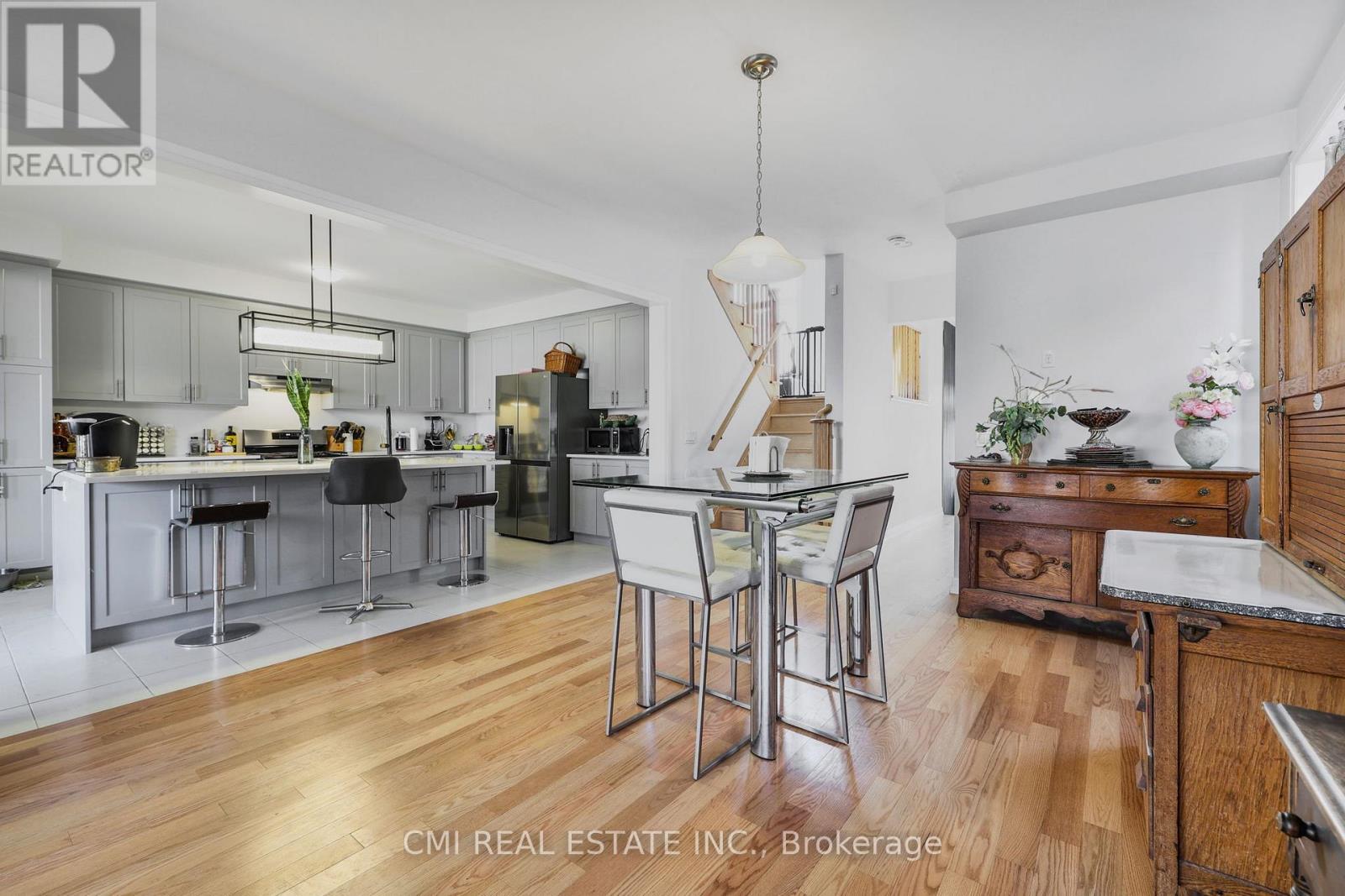 Photo 11 of 1403 Upper Thames Drive, Woodstock ON