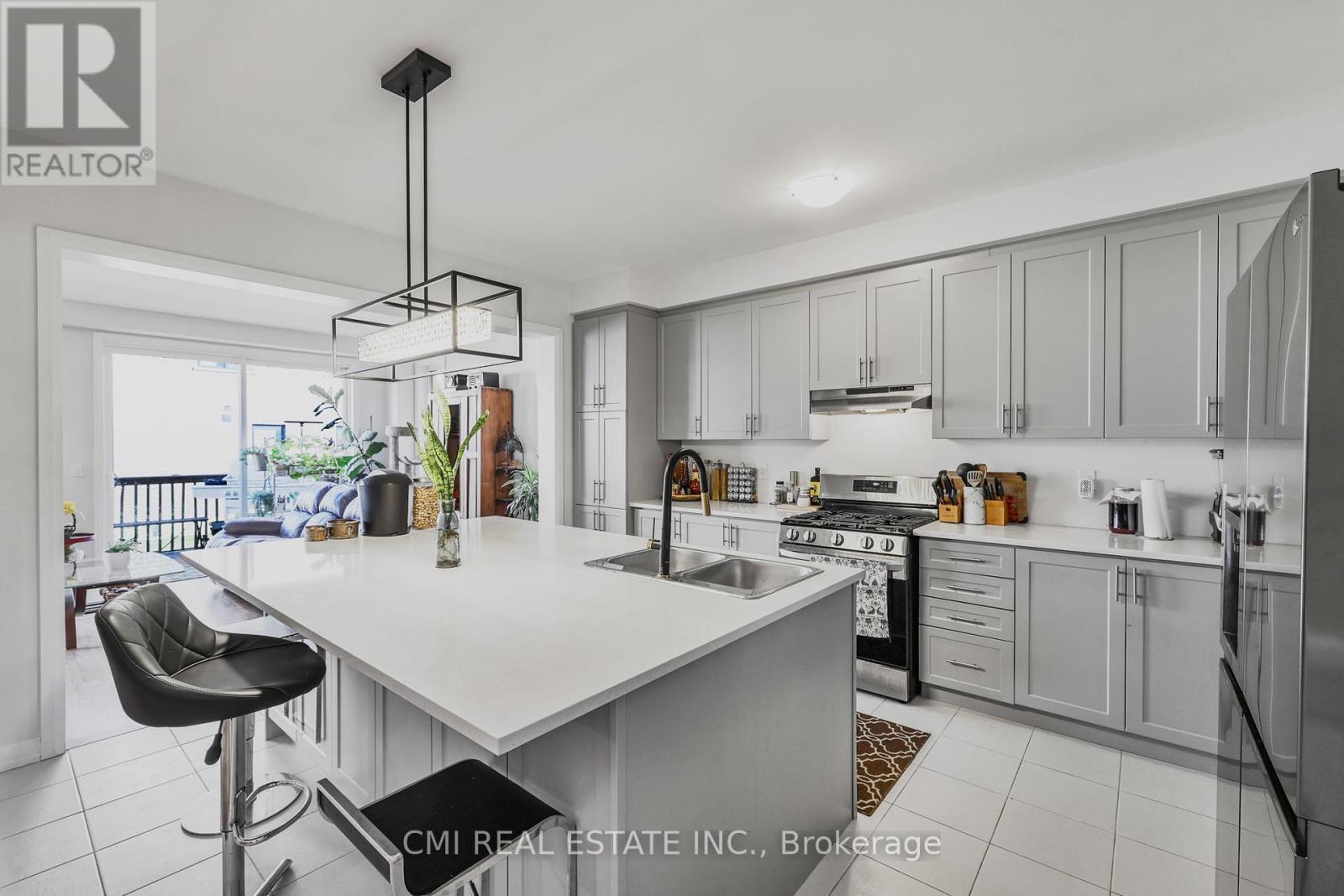 Photo 2 of 1403 Upper Thames Drive, Woodstock ON