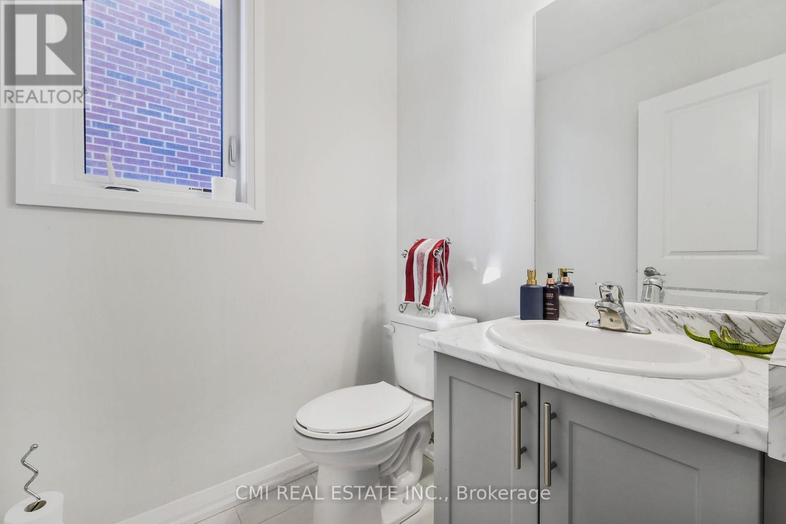 Photo 30 of 1403 Upper Thames Drive, Woodstock ON