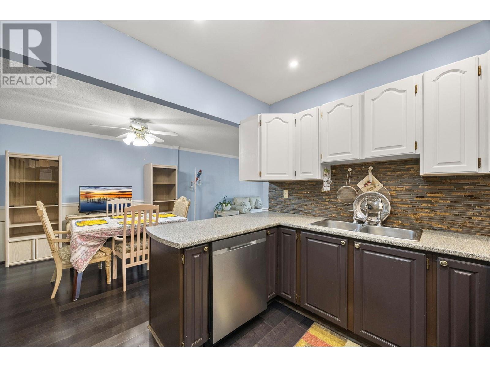 206 2110 Hoy Street, Kelowna