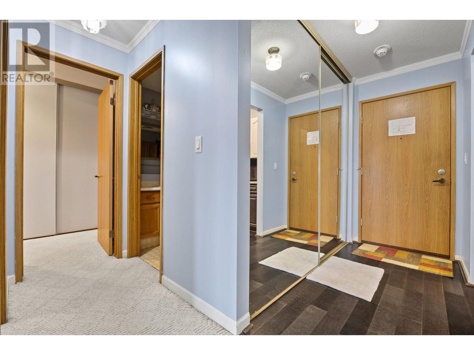 206 2110 Hoy Street, Kelowna