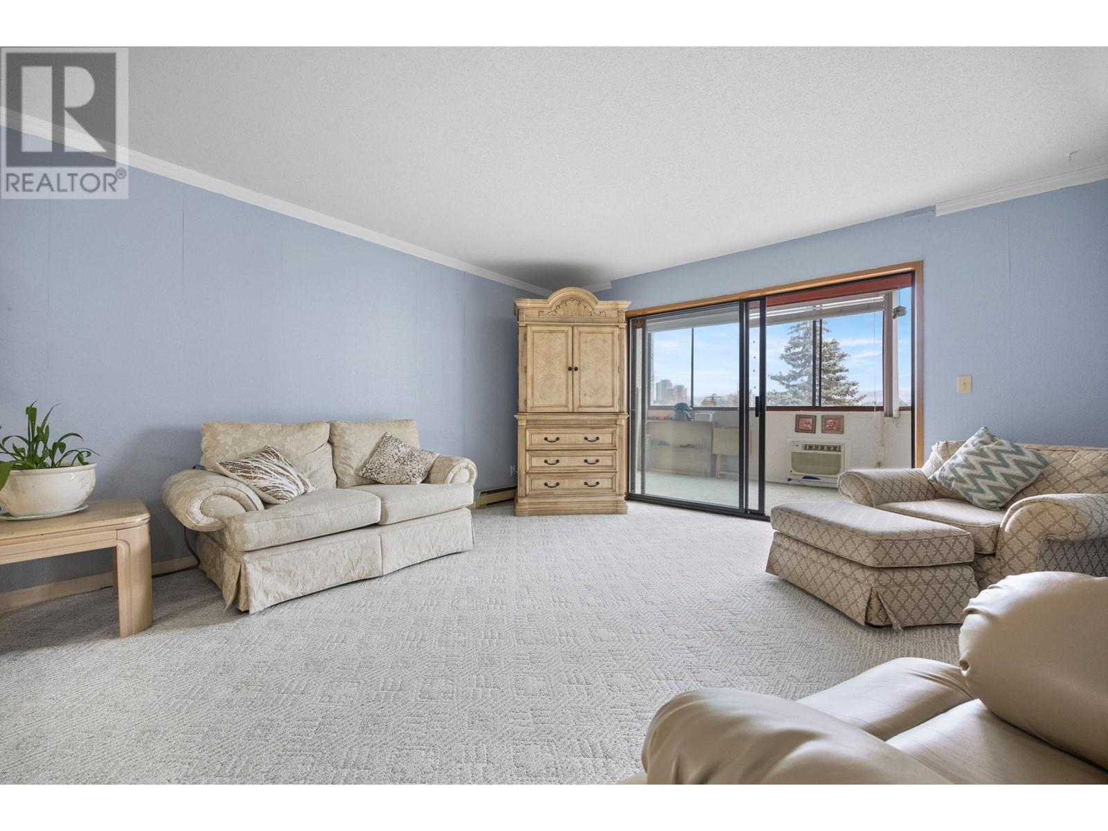 206 2110 Hoy Street, Kelowna