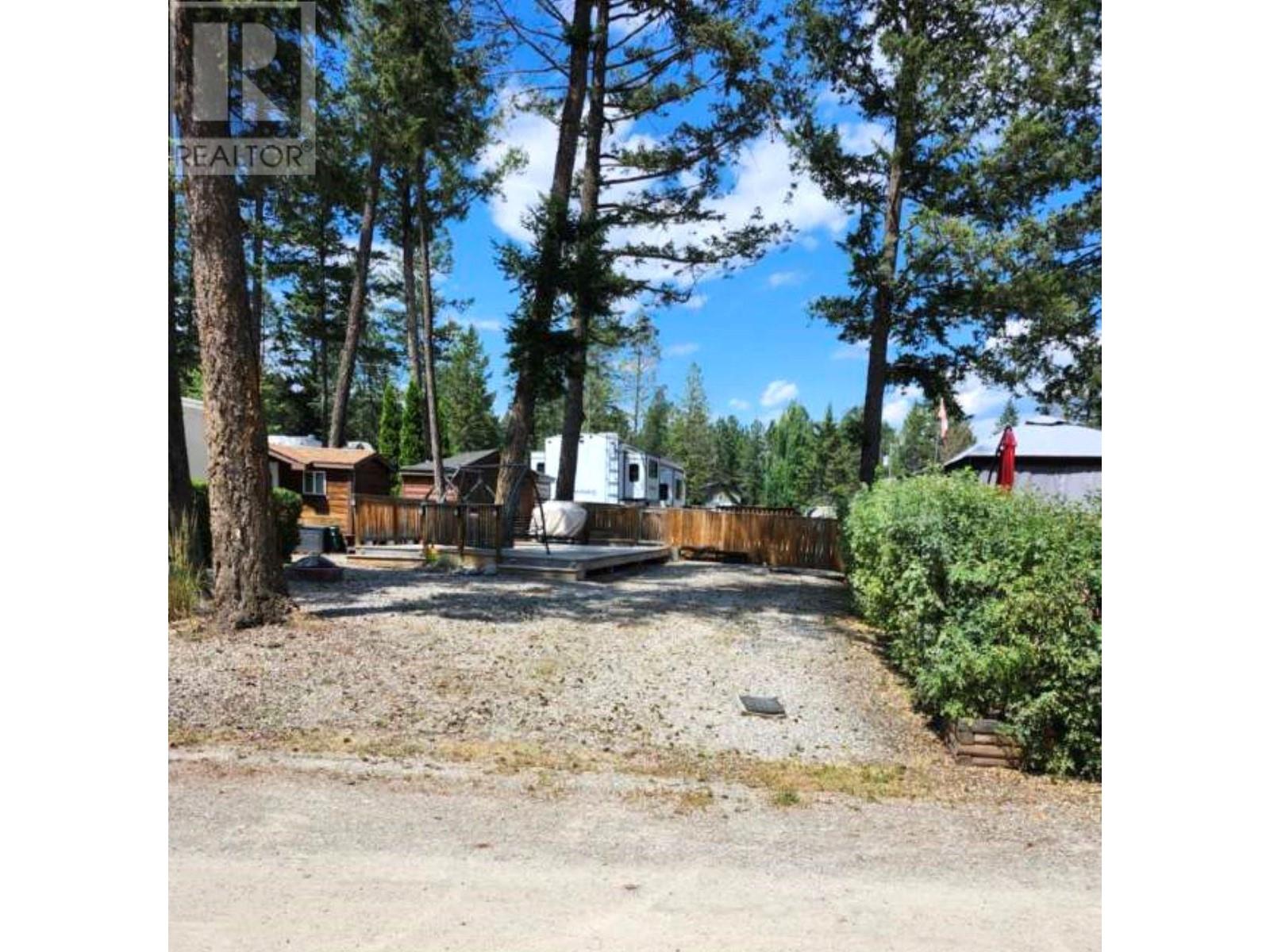 Photo 3 of 4868 Riverview Drive Unit 138, Edgewater BC
