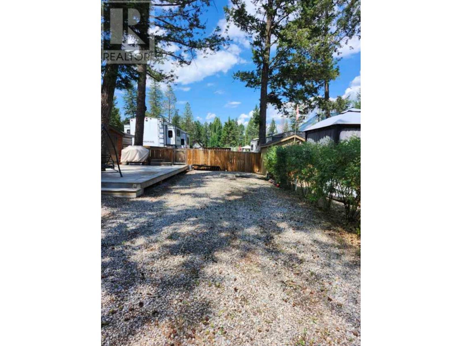 Photo 13 of 4868 Riverview Drive Unit 138, Edgewater BC