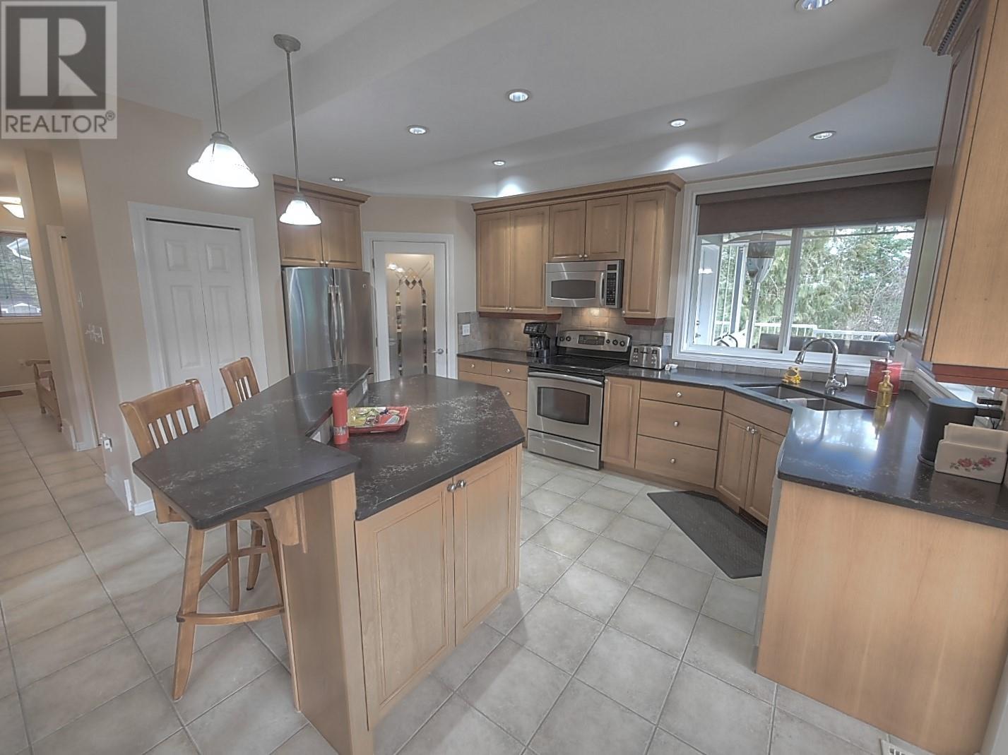 408 Balfour Heights Road, Balfour