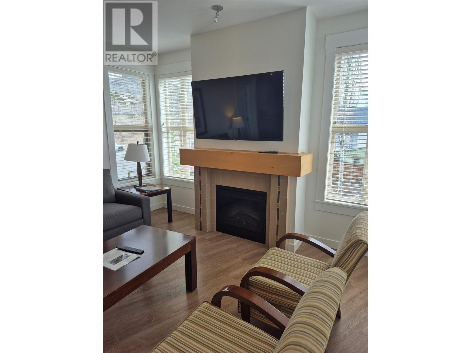 #106 4200 Lakeshore Drive - 4