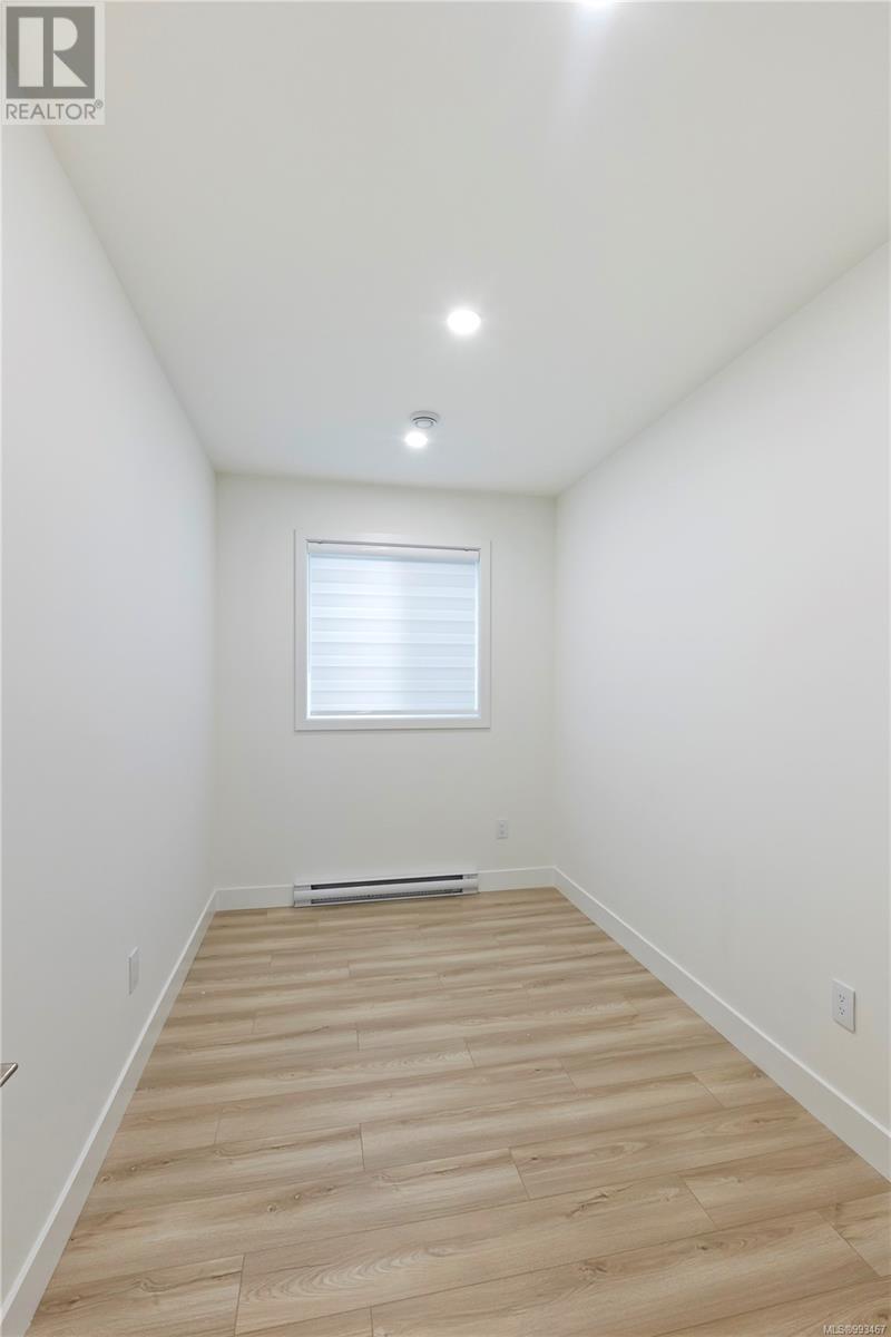 2354 Swallow Pl, Langford real estate listing 993467