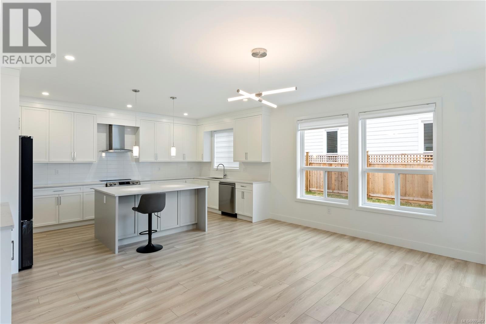 2354 Swallow Pl, Langford real estate listing 993467