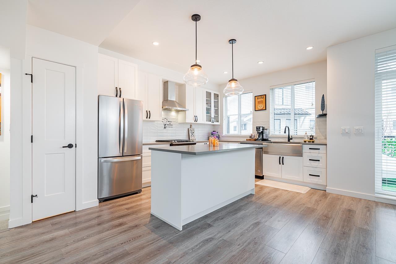 Photo 3 of 26 5945 176 A Street, Surrey BC