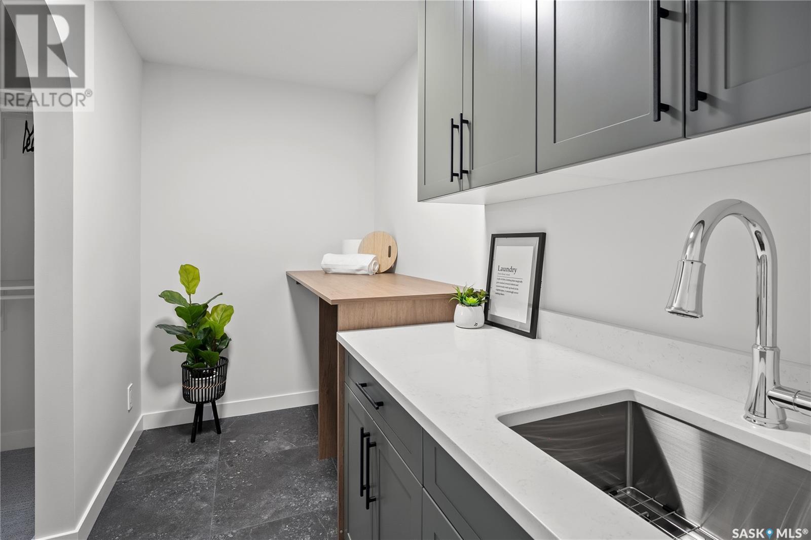 Photo 14 of 407 Doran Crescent, Saskatoon SK