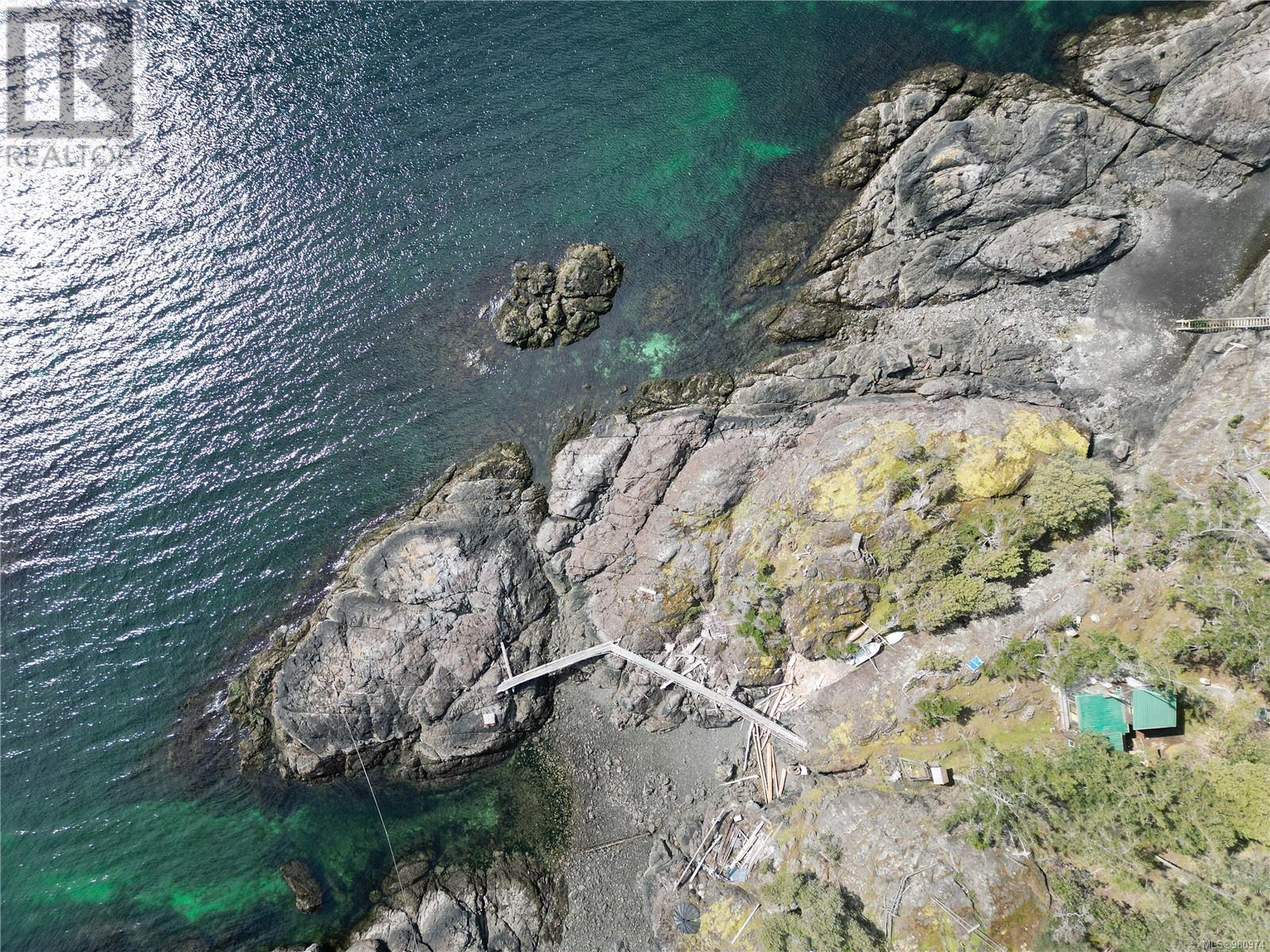 LT 6 Lake Rd, Lasqueti Island