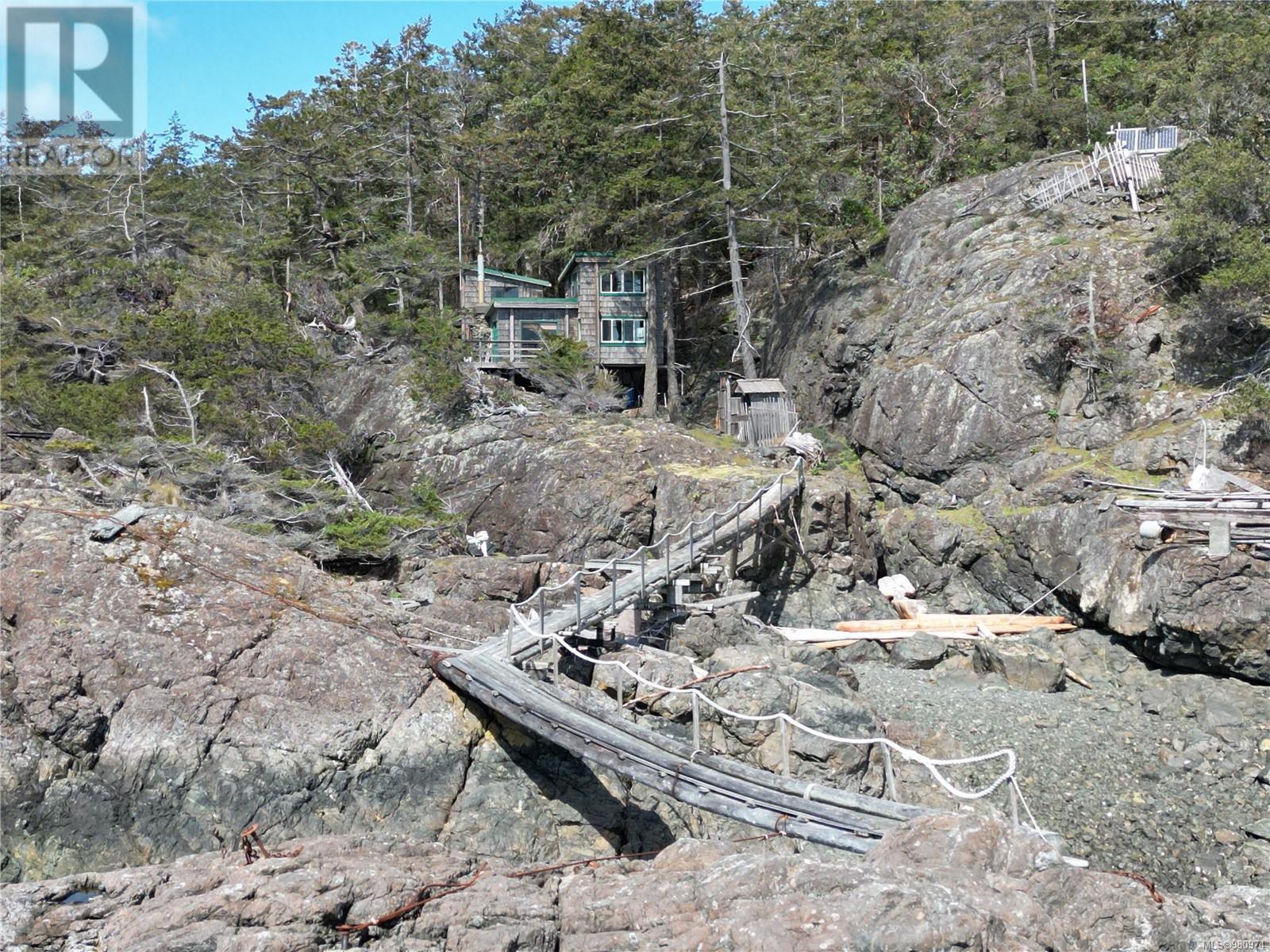 LT 6 Lake Rd, Lasqueti Island