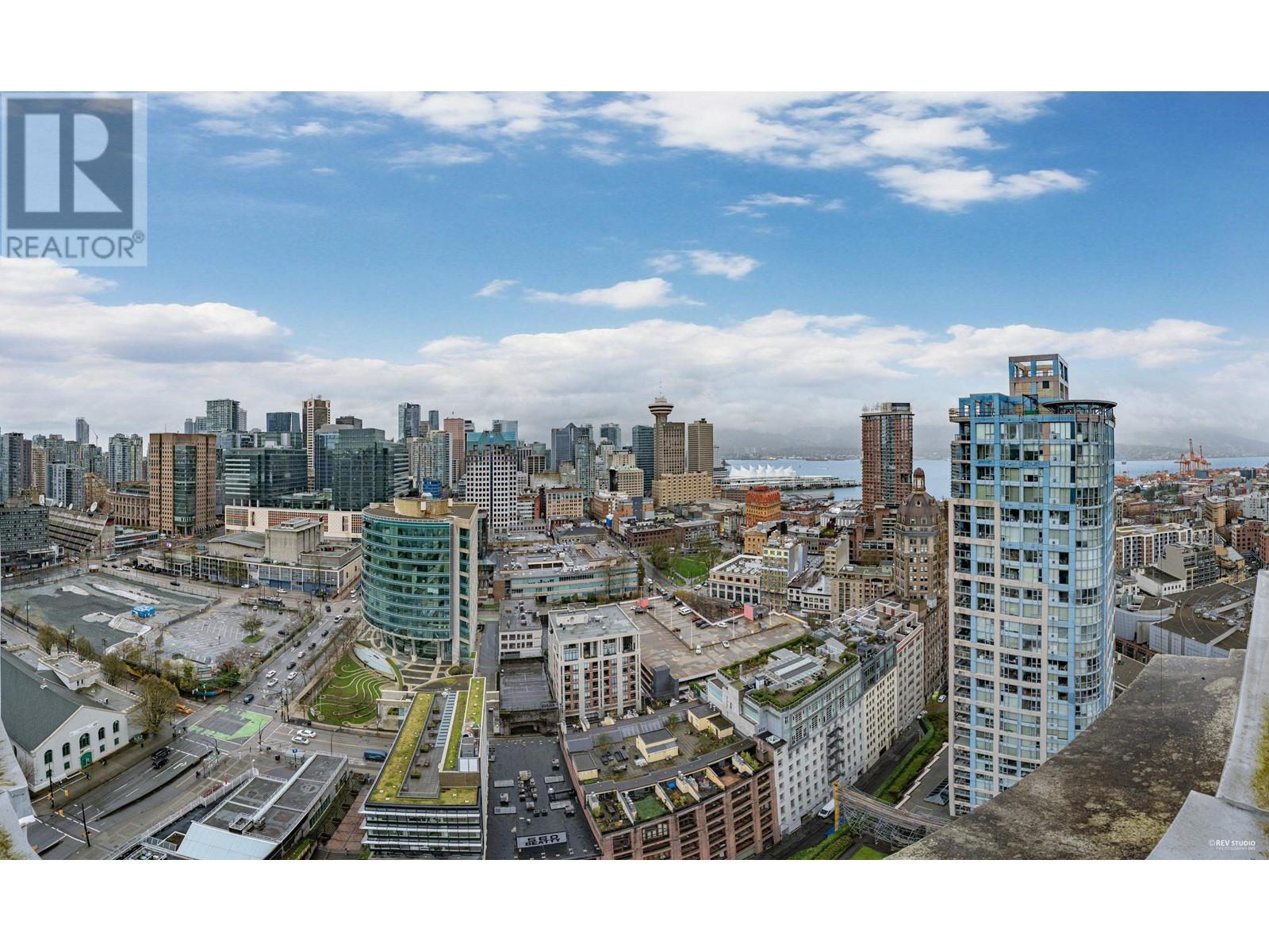 Photo 16 of 3703 188 Keefer Place, Vancouver BC