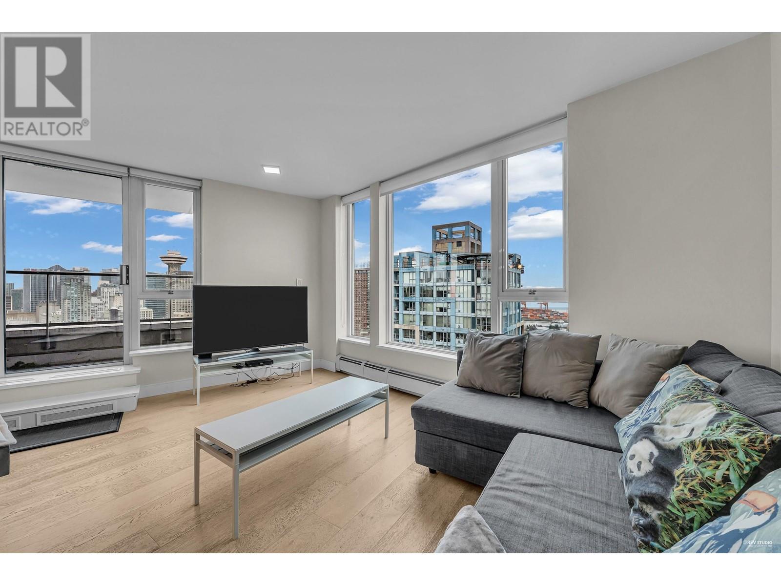 Photo 26 of 3703 188 Keefer Place, Vancouver BC