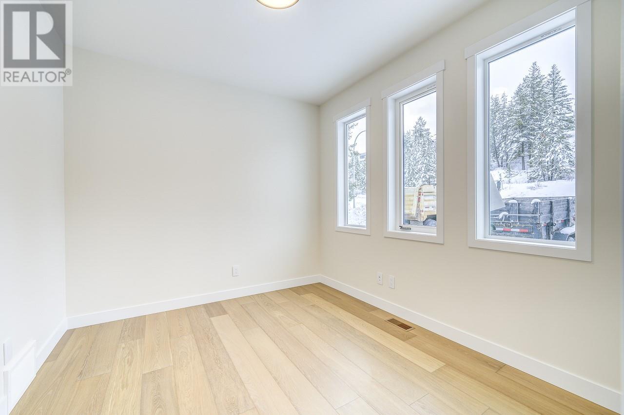 2140 LINFIELD Drive, Kamloops