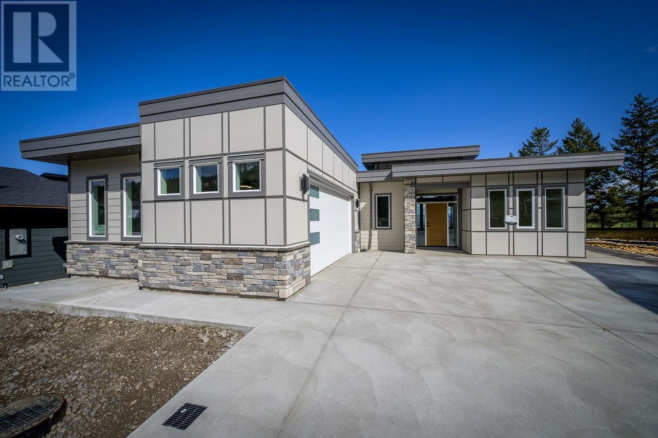 2140 LINFIELD Drive, Kamloops