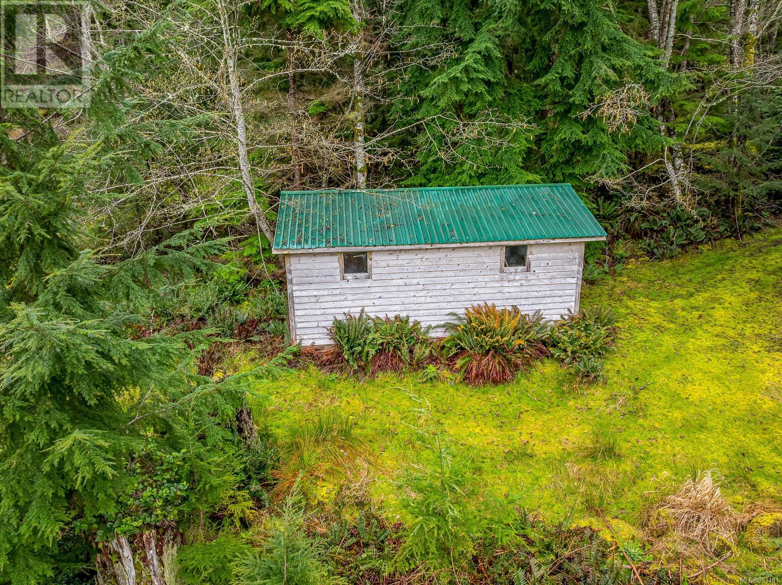 8900 Keith Wagner Way, Denman Island