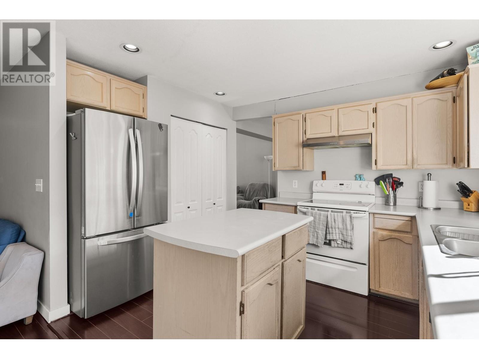22260 WILSON AVENUE, Richmond
