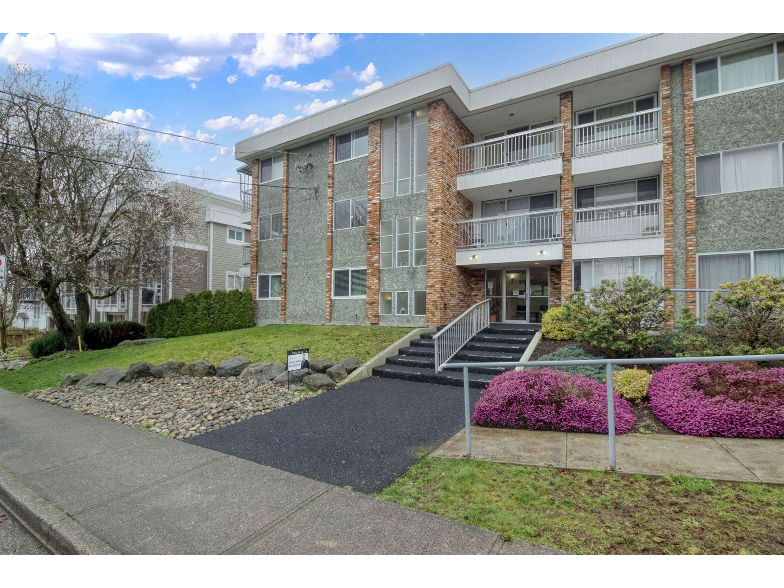 205 1331 FIR STREET, White Rock real estate listing R2981872