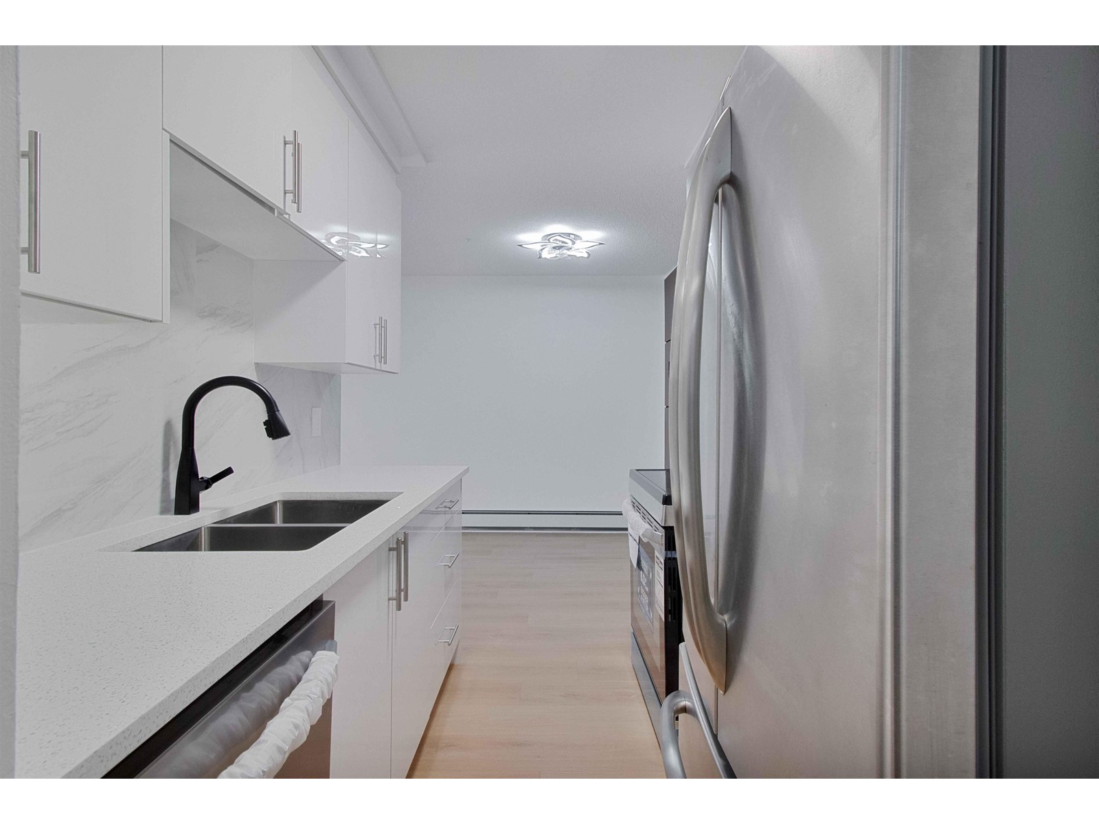 205 1331 FIR STREET, White Rock real estate listing R2981872