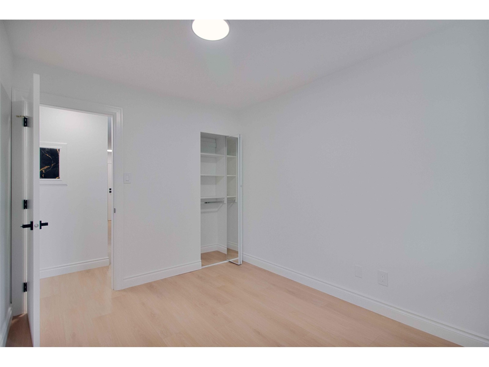 205 1331 FIR STREET, White Rock real estate listing R2981872